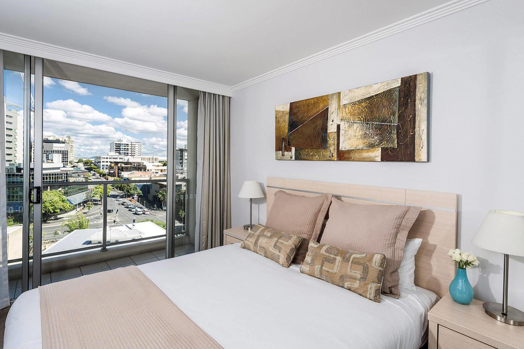 Oaks Brisbane Woolloongabba Suites Kültér fotó